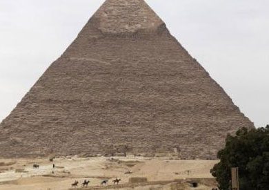 لغز بناء الأهرامات